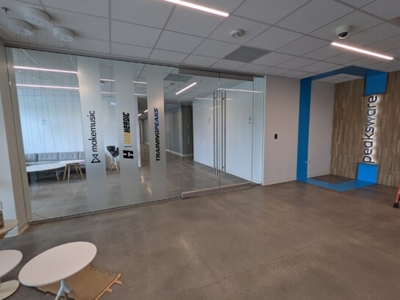 Interior Dimensional Photo